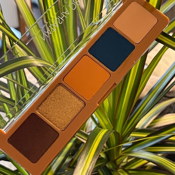 NATASHA DENONA Eyeshadow Palette In Pez - Picture 2 of 8